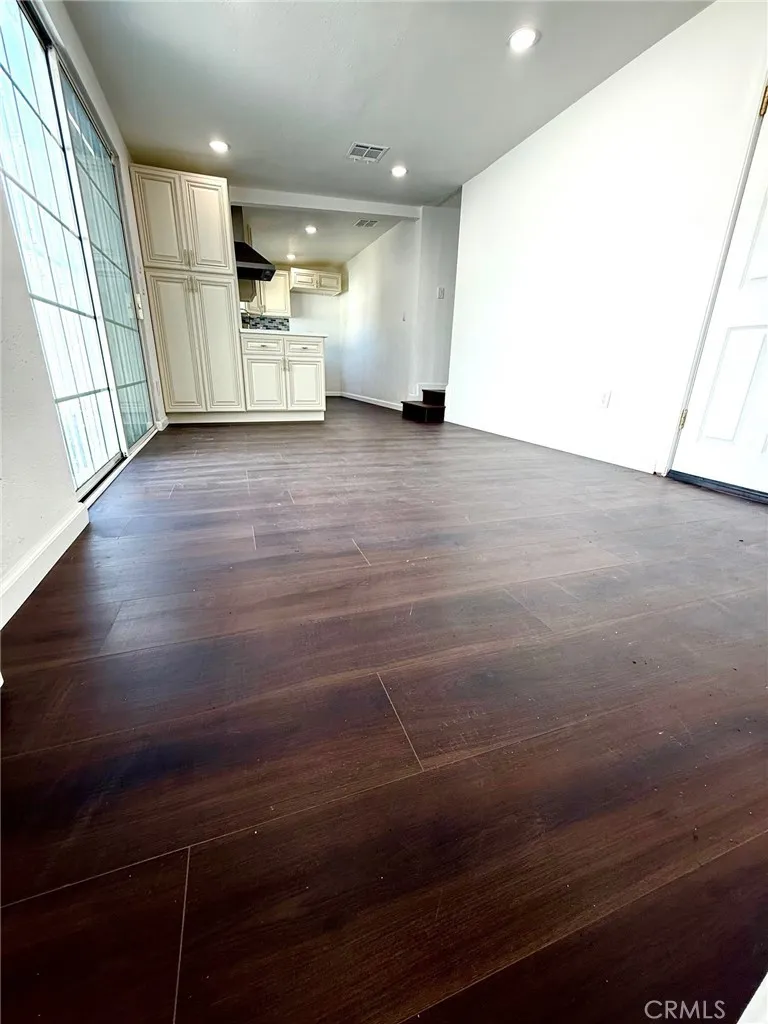 8231 Comolette Street, Downey, California 90242 home-pic-27